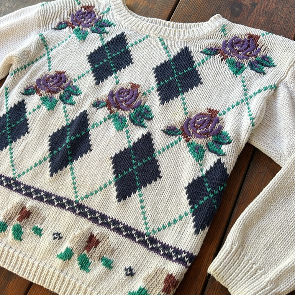 Vintage Colleen’s Collectables off white floral embroidered sweater - Picture 2 of 6